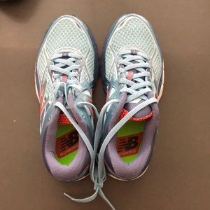 New Balance athletic shoes size 5